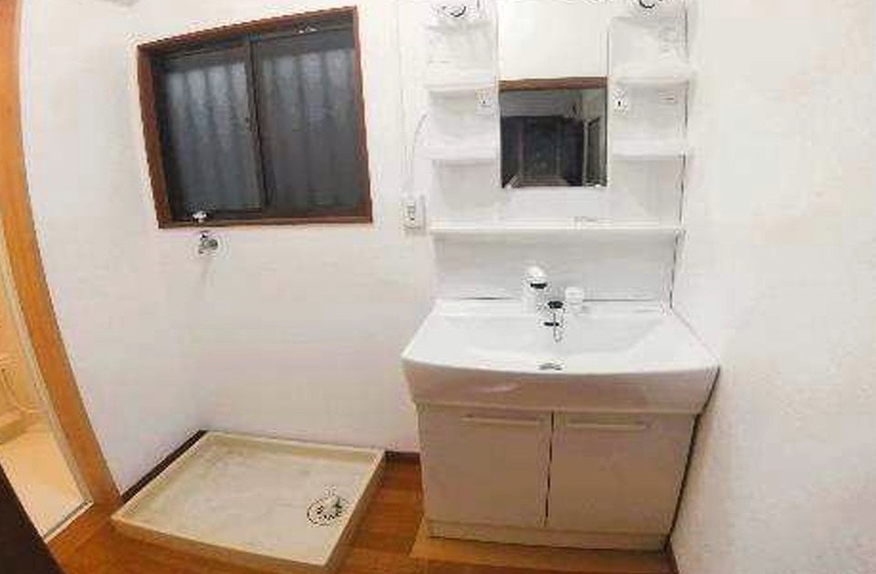 長崎県雲仙市の物件の洗面所。