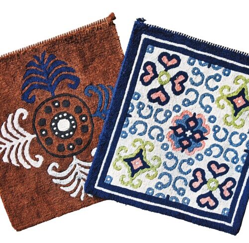 研修中に制作した赤穂緞通の小作品