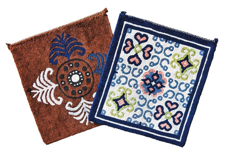 研修中に制作した赤穂緞通の小作品