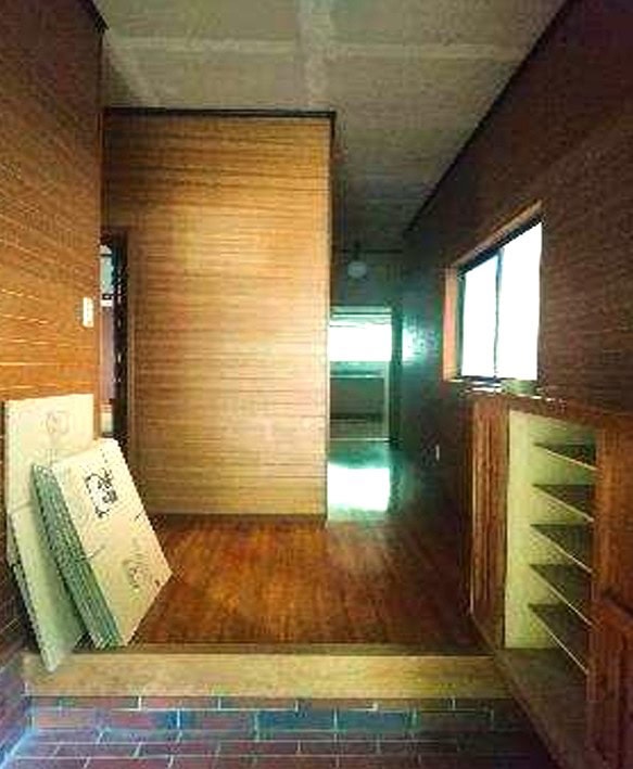 長崎県雲仙市の物件の玄関。