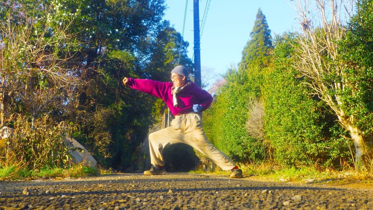 快晴の朝であるが、冷え込みは強烈。気合を入れていこう。日中も10度そこそこの気温。