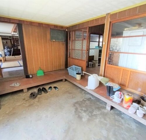 長野県長野市の物件の玄関