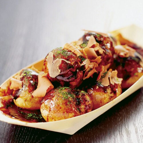 【広島県】 虎屋本舗のたこ焼きにしか見えないシュークリーム (1箱 880円)