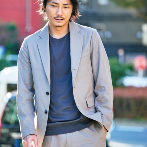 田舎暮らしの本のインタビューを受ける毎熊克哉さん