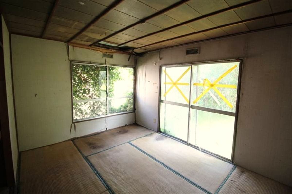 熊本県宇土市の物件の和室。雨漏りあり。