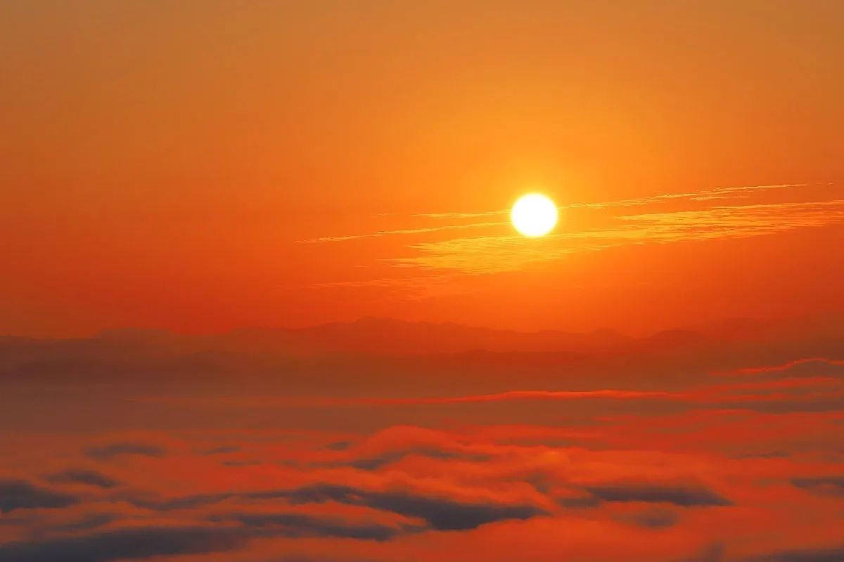 広島県三次市の「霧の海」。