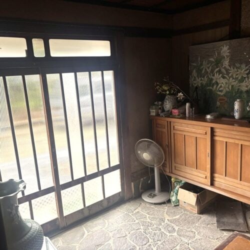 広島県三次市の物件の玄関。