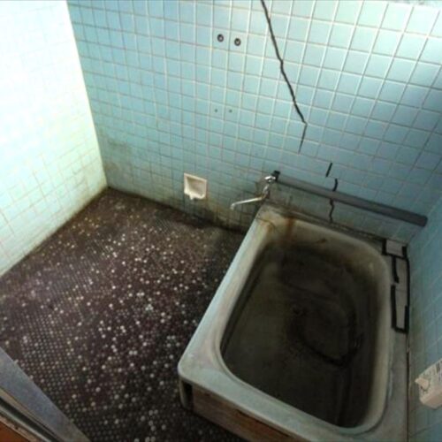 熊本県宇土市の物件の浴室。