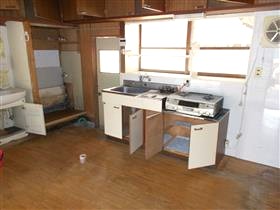 長崎県雲仙市の賃貸物件のキッチン。