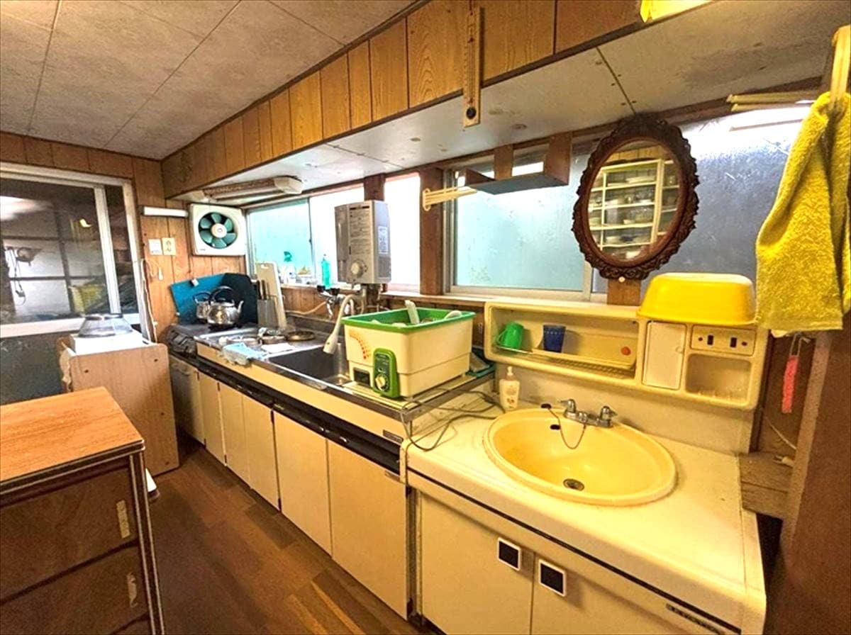 山口県周南市の物件のキッチン。