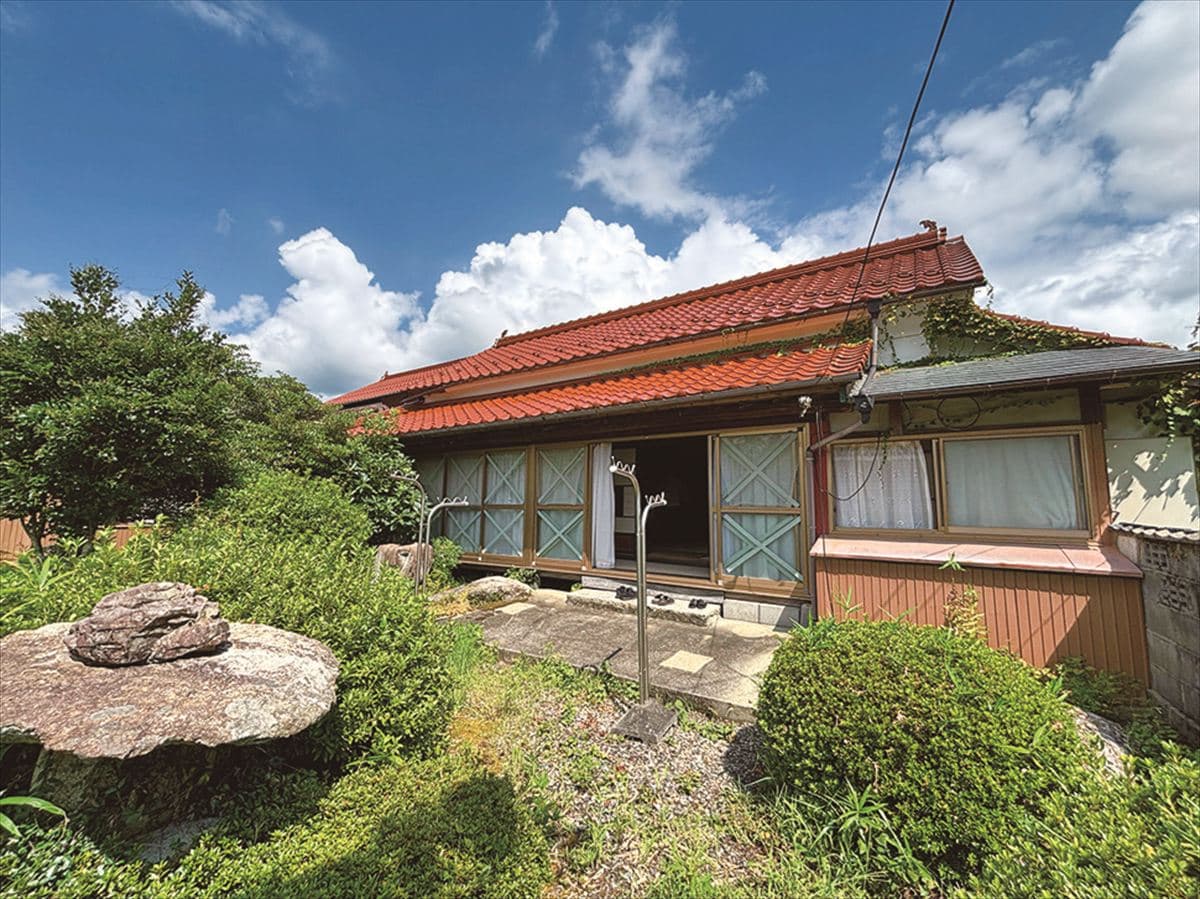 山口県周南市の物件の外観。