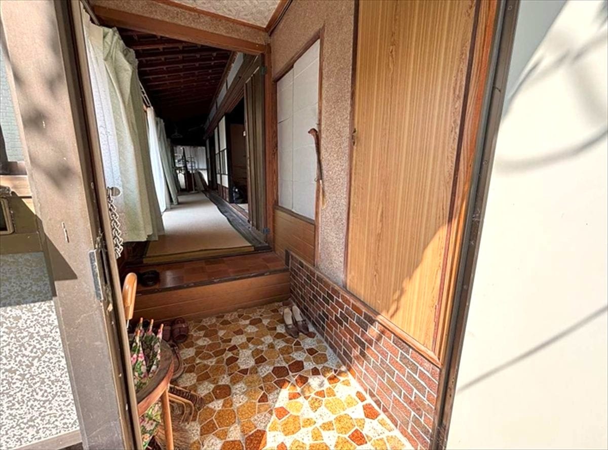 山口県周南市の物件の玄関。