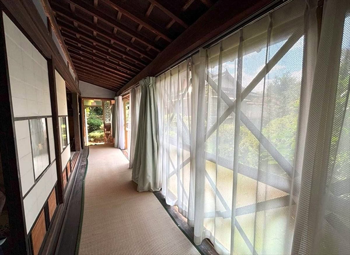 山口県周南市の物件の縁側。