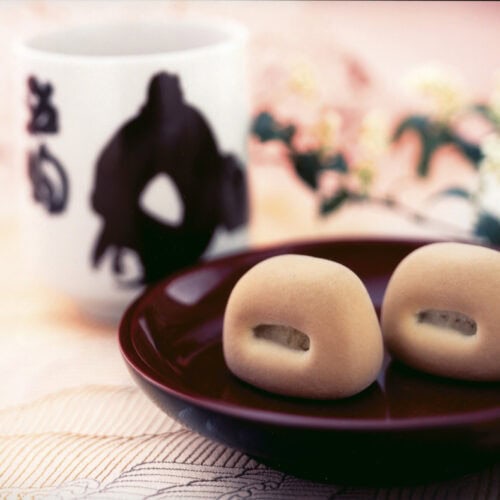 【香川県】 名物かまどの名物かまど (9個入り 960円)