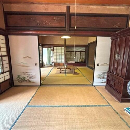 山口県周南市の物件の和室。