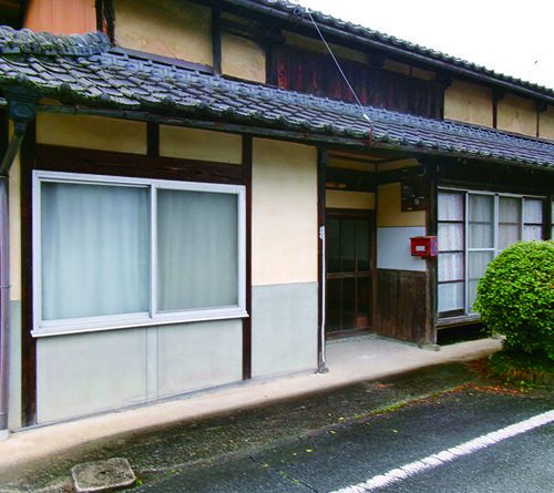 物置、倉庫、菜園付きの一軒家。天然温泉へ車で約13分!【兵庫県佐用町】アクセスの良い便利な田舎。移住・子育て支援が充実!