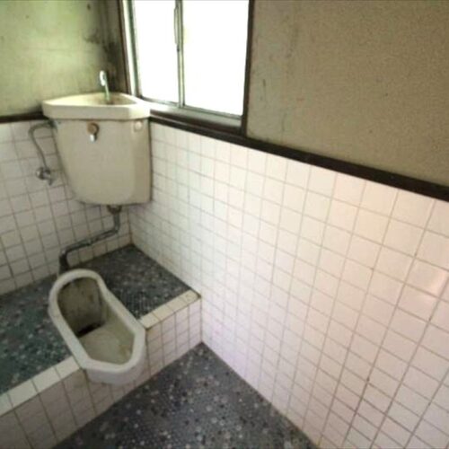 熊本県宇土市の物件のトイレ。