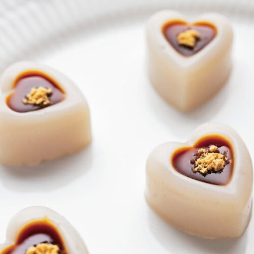 【東京都】 江戸久寿餅のハート久寿餅 黒みつ・きなこ (10個入り 1222円)