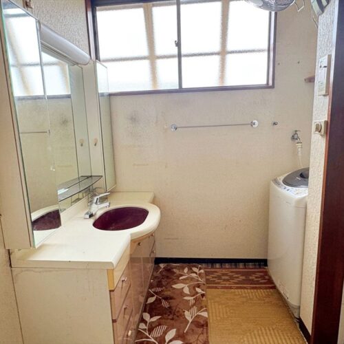 福島県会津美里町の物件の洗面所