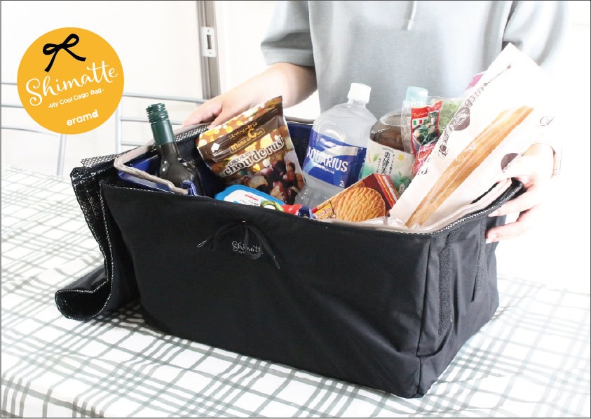 保冷機能付きレジカゴバッグ『Shimatteクールカゴバッグ』は常に装着済みで 車の中に入れておいて買い物の時に持ち出せばいい。