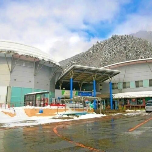 岐阜県飛騨市の道の駅「スカイドーム神岡」