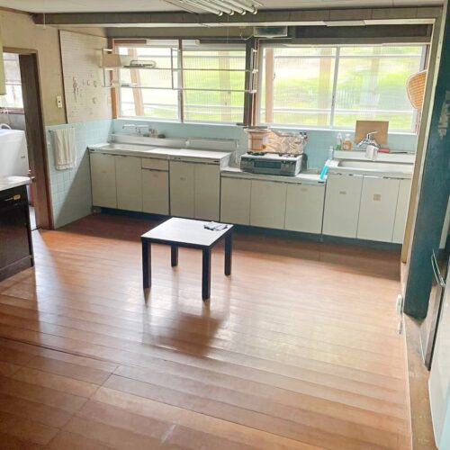 岐阜県飛騨市の物件のキッチン