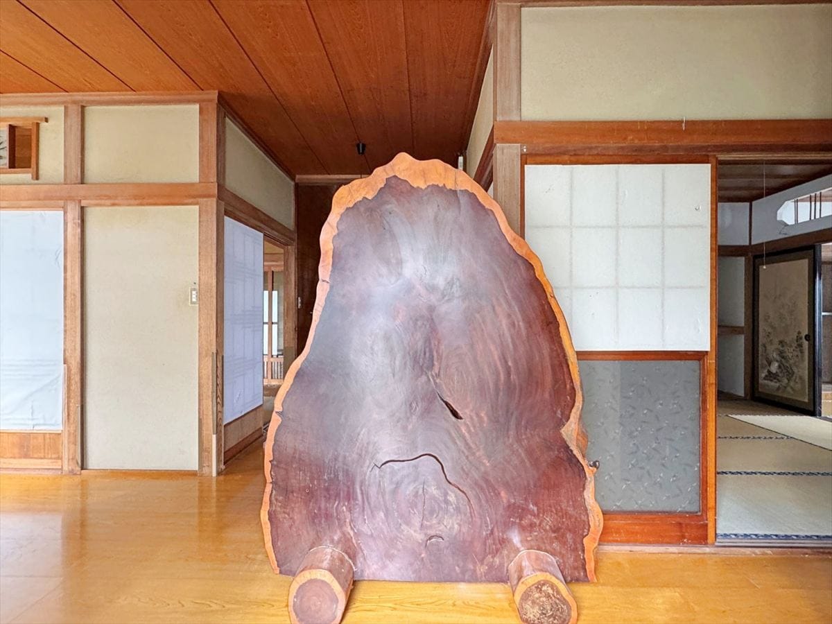 福島県会津美里町の物件の玄関ホール