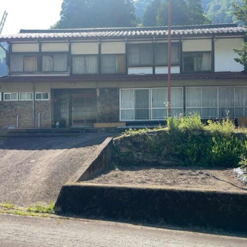 明治時代に建築された飛騨地方ならではの古民家【岐阜県飛騨市】美しい自然と歴史、温かな人びとの営みのなかで暮らす